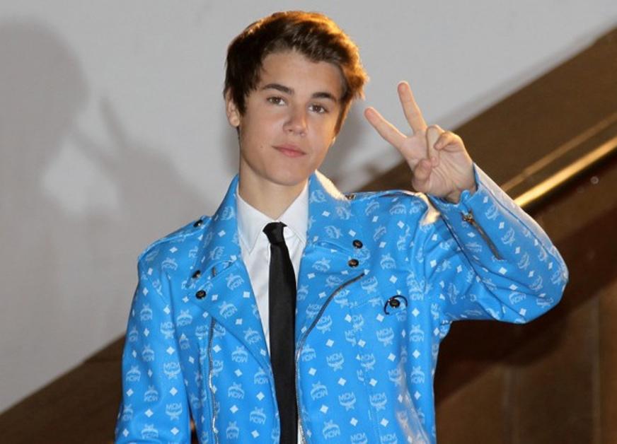Justin Bieber revela amadurecimento musical em novo disco