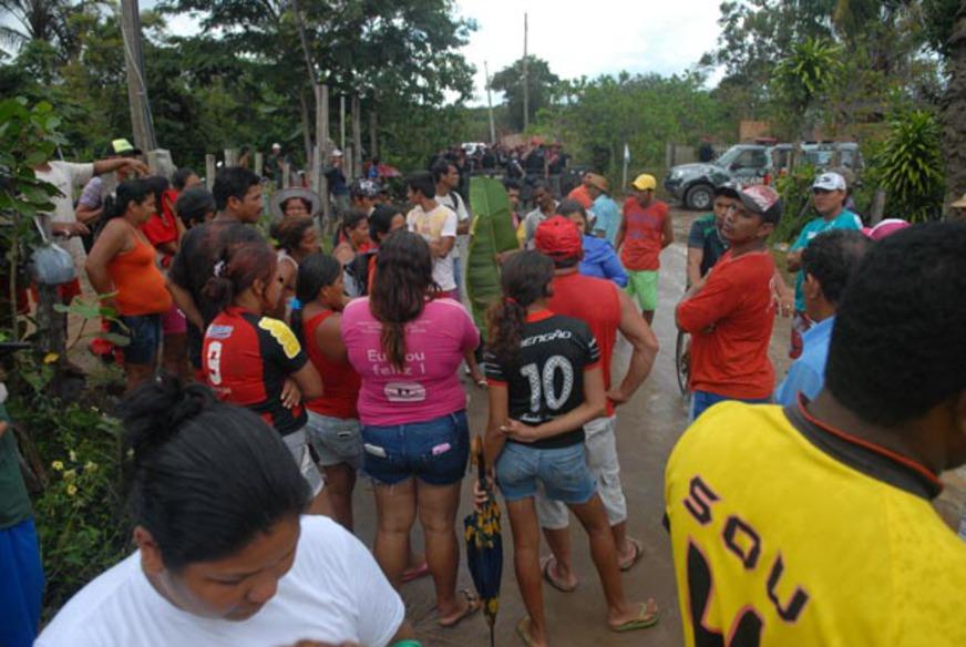 Polícia realiza reintegração de posse e deixa dois mil desabrigados em Iranduba (AM)