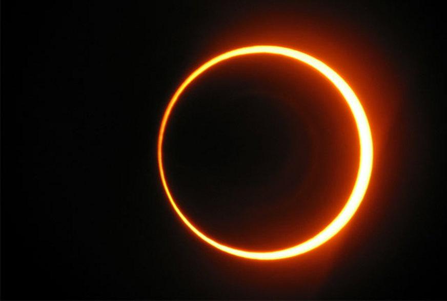 Japoneses se preparam para eclipse, sob céu ameaçador