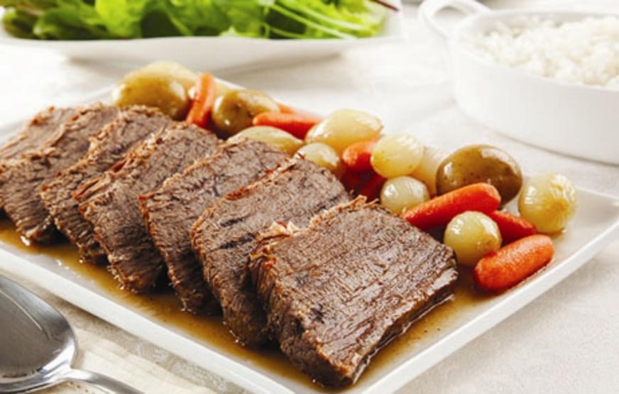 Maminha com Minilegumes ao Molho de Cravo