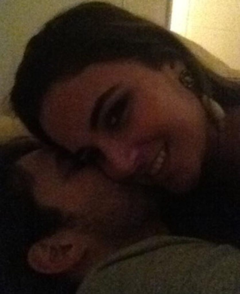 Ex-BBB Laísa divulga foto de momento romântico com rapaz