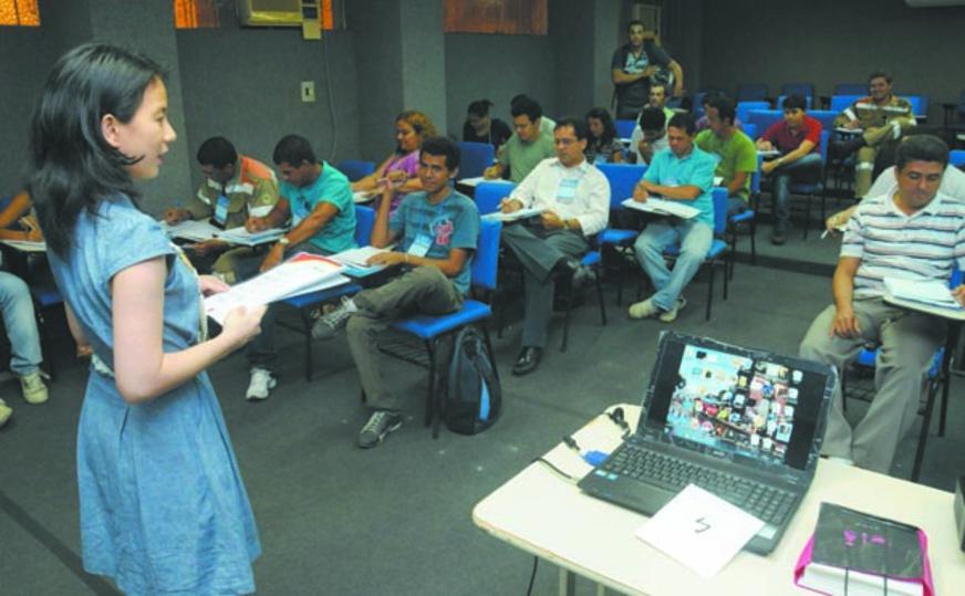 Profissionais recorrem a instituições para iniciar estudos de mandarim em Manaus