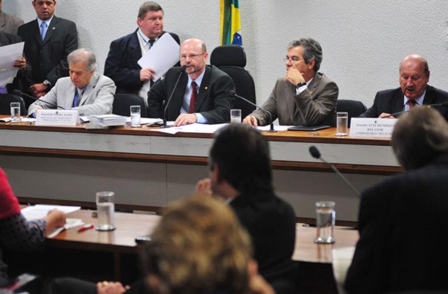 Texto principal da MP do Código Florestal é aprovado