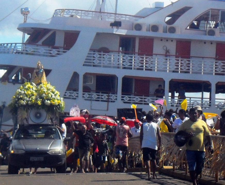 Festejos de Nossa Senhora do Carmo tem início em Parintins (AM)
