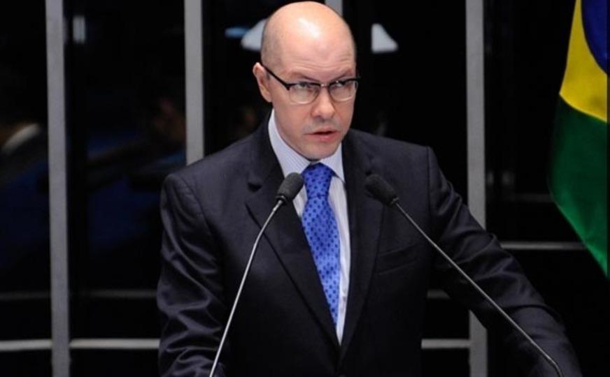 Ex-paladino da ética, Demóstenes Torres é cassado pelo Senado