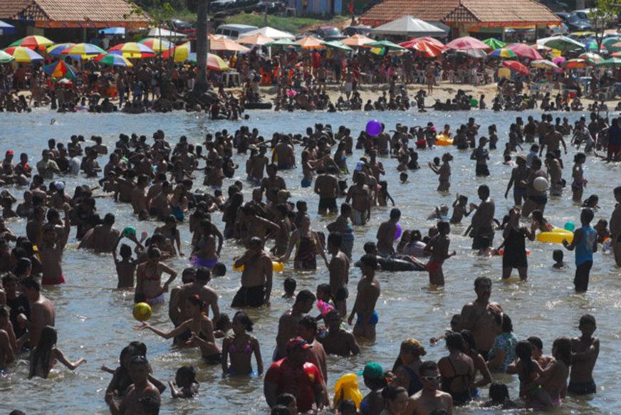Três morrem por afogamento em Manaus