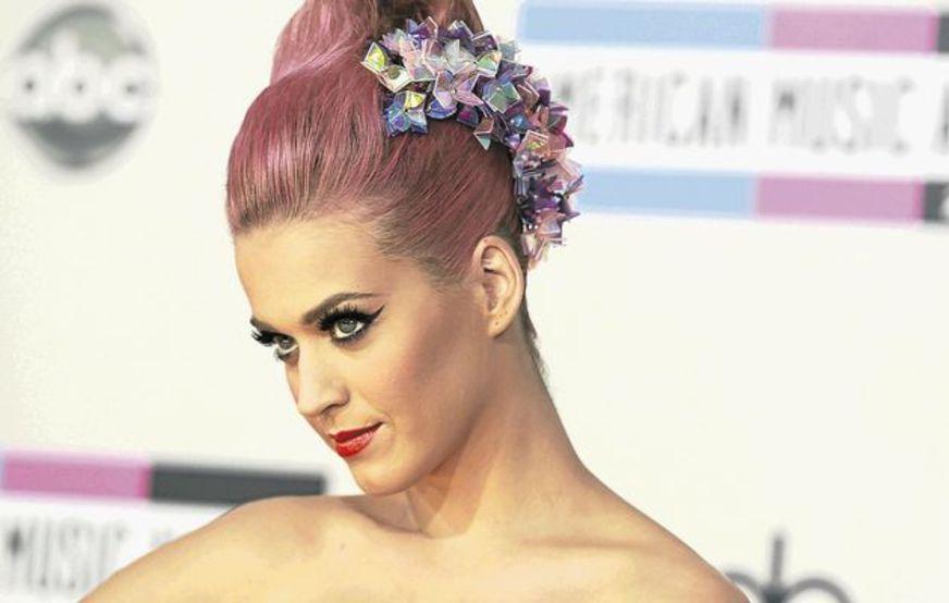 Katy Perry é acusada de indecência na Índia