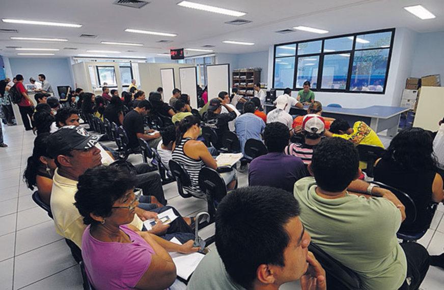 Cresce 40% pedidos de seguro desemprego