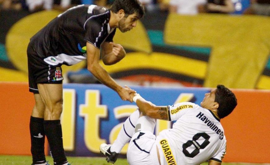 Vasco vence o Botafogo e dorme na liderança do Brasileiro