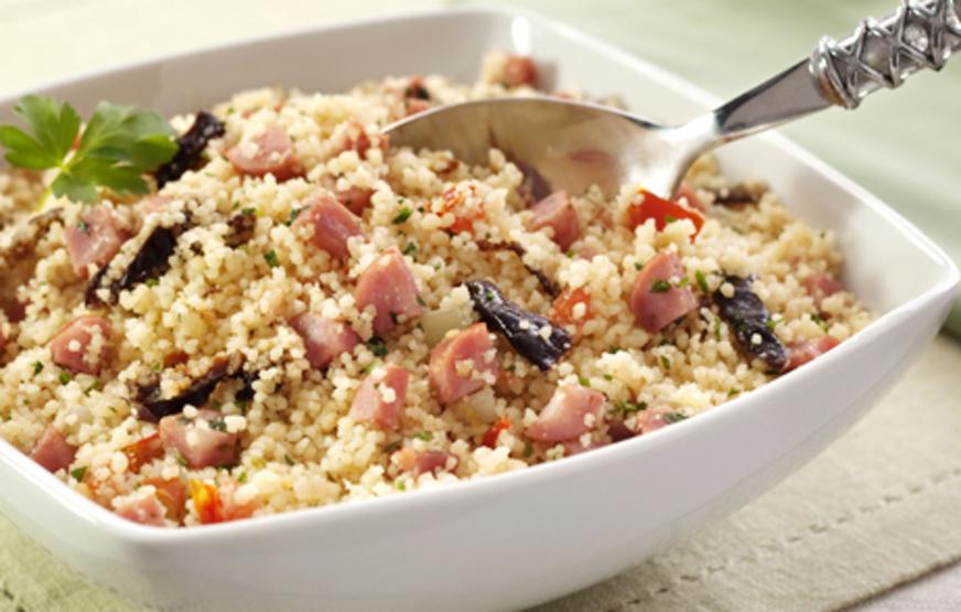 Couscous com Linguiça, Ameixa e Erva Doce