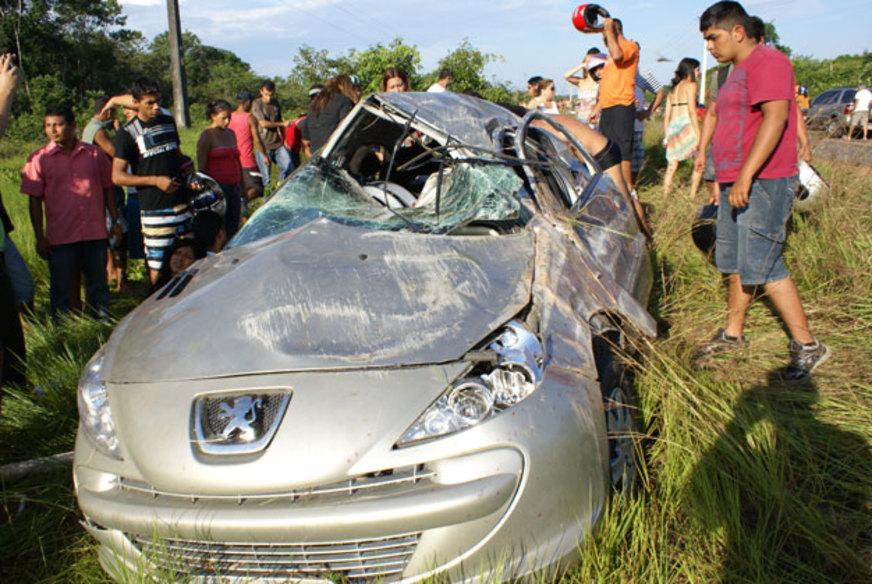 Acidente em rodovia do Amazonas deixa quatro feridos e um morto