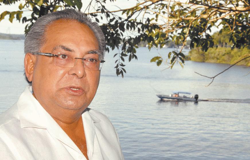 Cirurgia de Amazonino deve durar cinco horas
