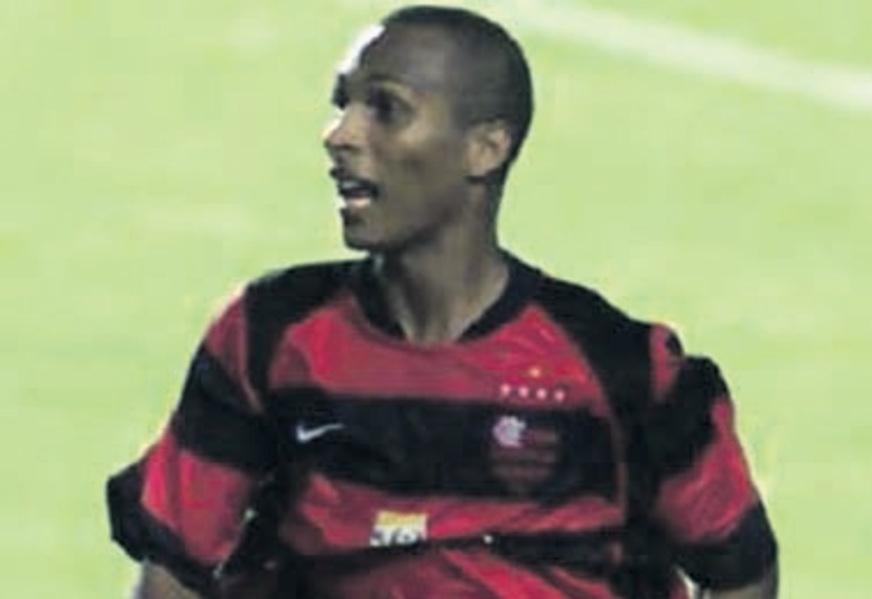 Liedson está aprovado para o Flamengo