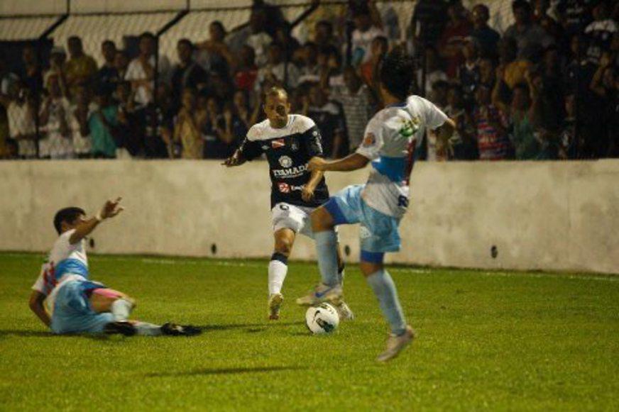 Atlético Acreano e Remo jogam neste sábado com torcida do Penarol (AM)