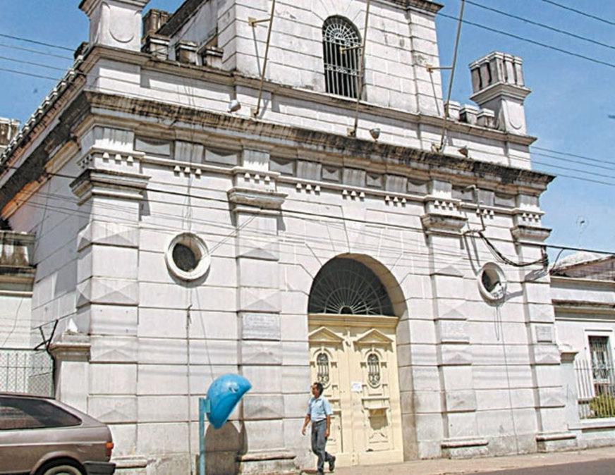 Detenta é esfaqueada na Cadeia Raimundo Vidal Pessoa em Manaus