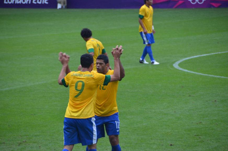 Brasil passa sufoco contra Honduras mas consegue vencer e ir para semifinal