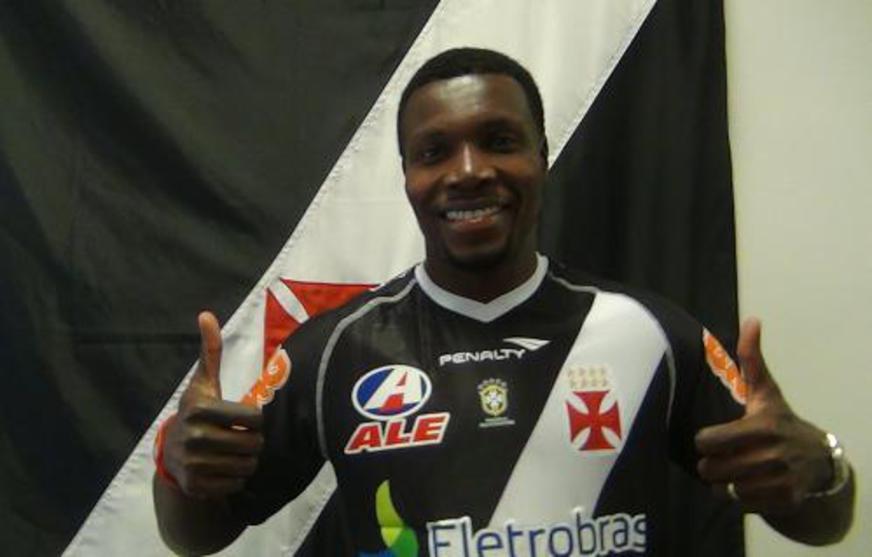 Sem Eder Luis, Vasco tem Alecsandro e Tenório no ataque