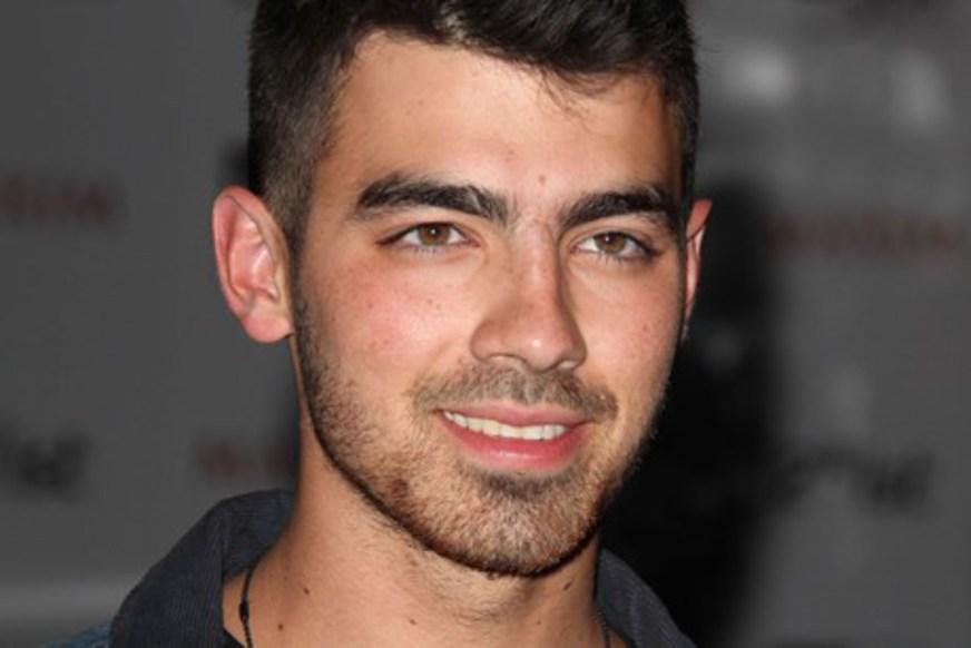 Joe Jonas quer compor música com Lady Gaga