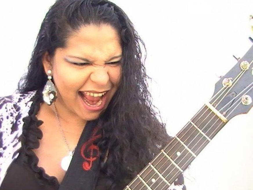 ‘Brasil em verso, prosa e som’ por Nelly Miranda