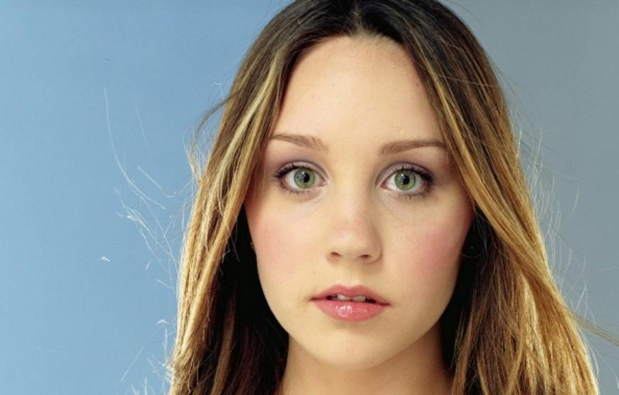 Amanda Bynes fica irritada com Lindsay Lohan