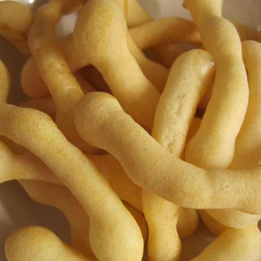 Mousse Azedinha com Farofa de Biscoito de Polvilho Doce