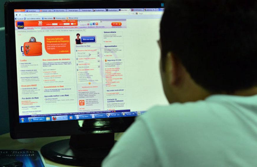 Hackers desenvolvem vírus para atacar clientes Itaú