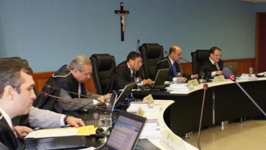 Conselheiro do TCE-Am classifica como ‘piada’ pedido de revisão de processos