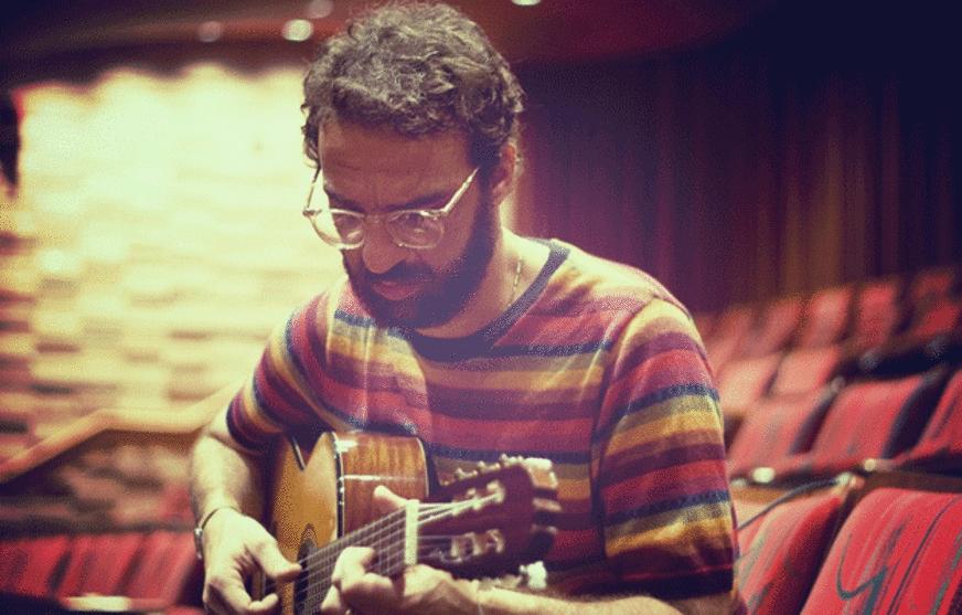 Marcelo Camelo apresenta show ‘Voz e Violão’ em Manaus