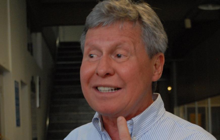 Artur Neto diz que fará seleção de funcionários por e-mail