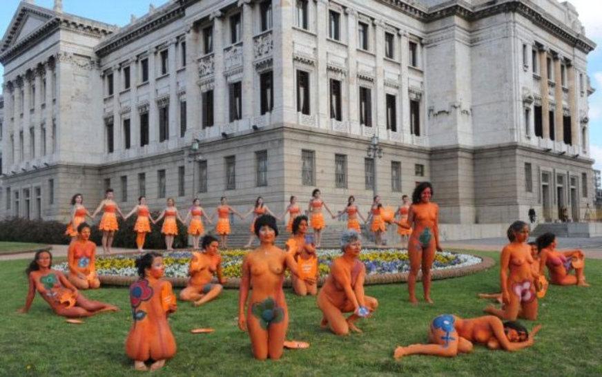 Uruguai descriminaliza o aborto