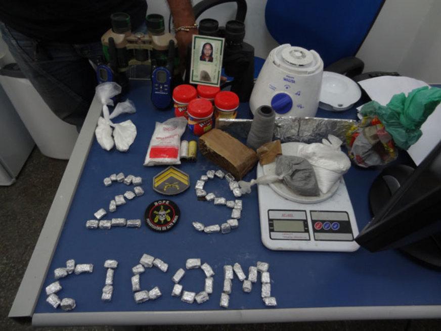 Polícia estoura laboratório de drogas na Zona Leste