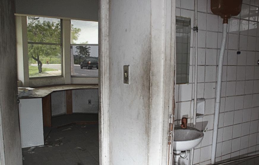 Posto de segurança da polícia é utilizado por bandidos no AM