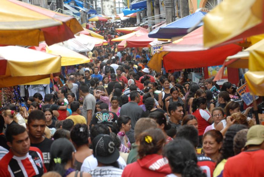 Feriado prolongado prejudica comércio em Manaus