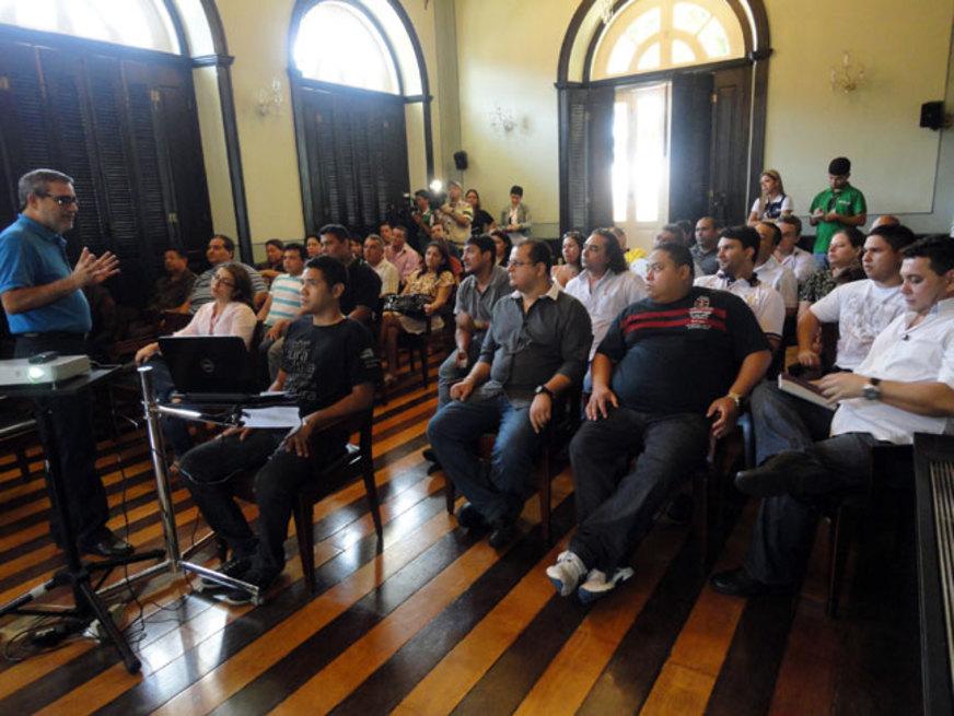 Sorteio define ordem de apresentações do Carnaboi 2013