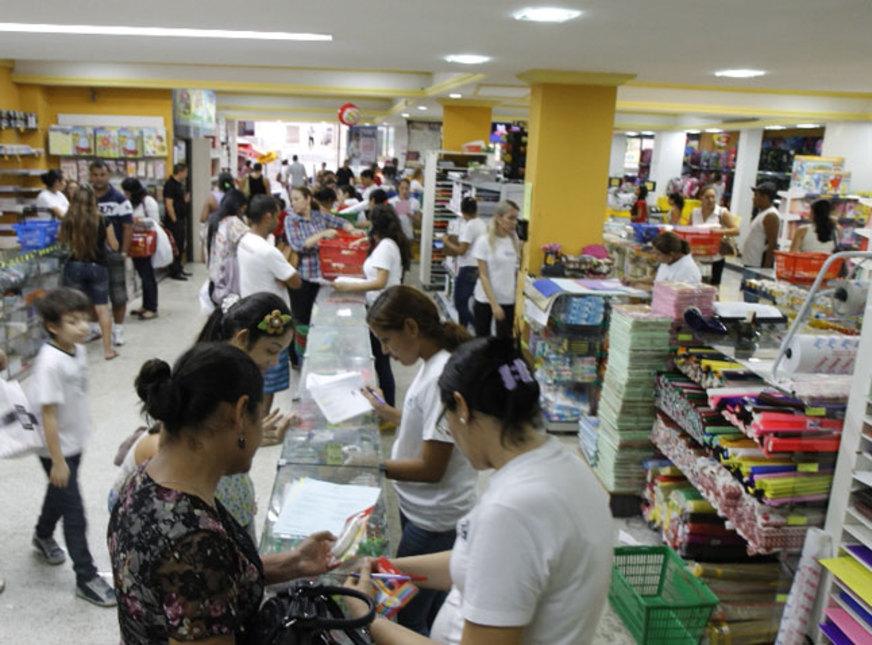 Alerta para os abusos nas listas de material escolar