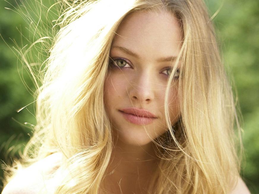 Amanda Seyfried diz parou de beber para atuar em ‘Os Miseráveis’