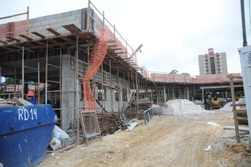 Deputados começam o ano inaugurando obras