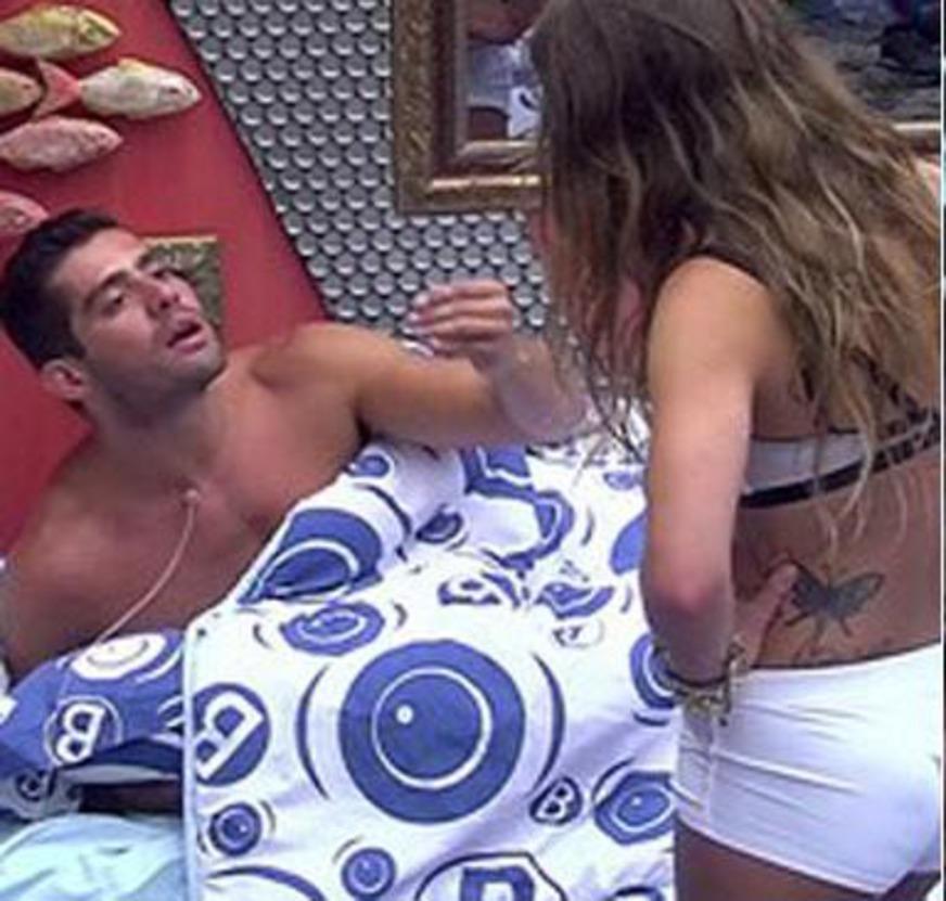 Após brincadeira com Elieser, Yuri briga com Natália