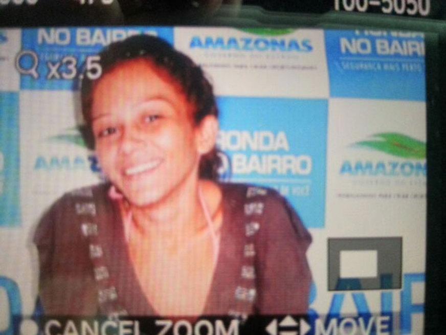 Mulher é presa com arma de fabricação caseira