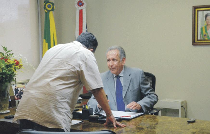 Maior aproximação de poderes é tema de almoço realizado no Palácio do Governo no AM