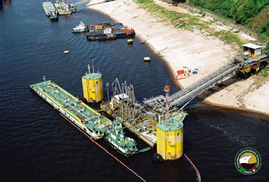 Petrobras refina 2,111 milhões de barris em um dia e atinge marca recorde