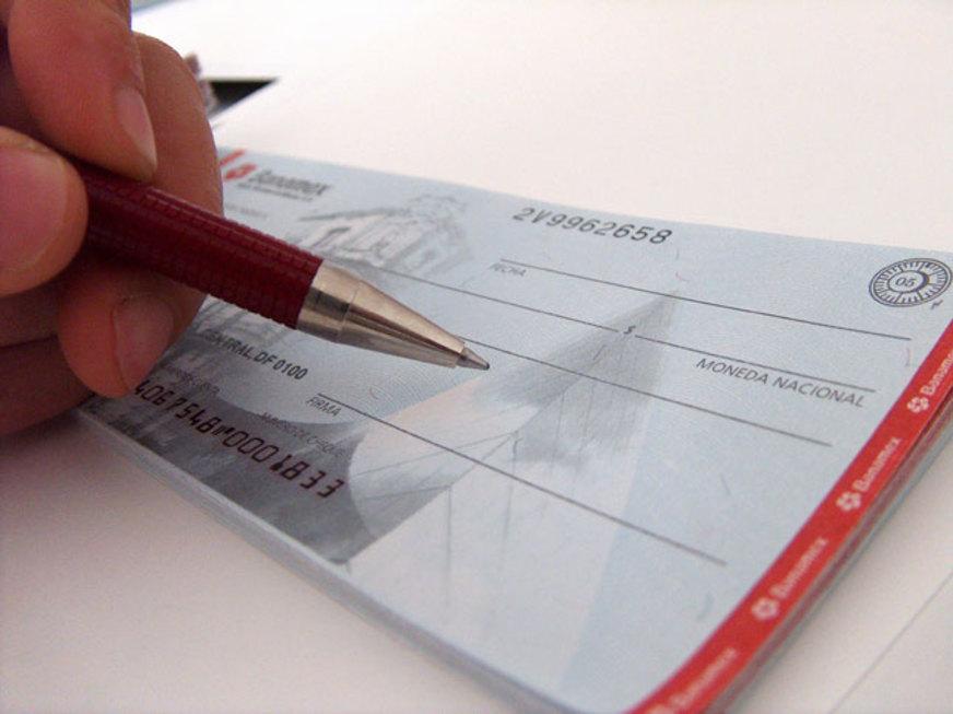 Fecomércio alerta para o preenchimento correto de cheques no primeiro mês de 2013