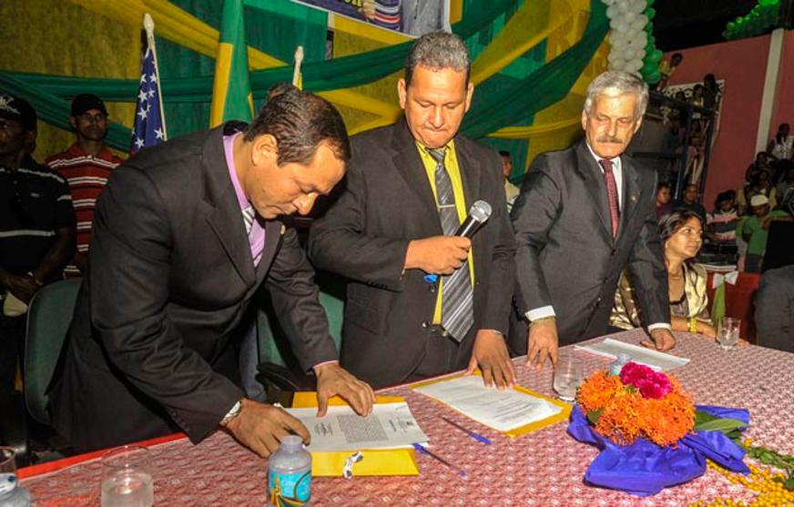 Nonato Tenazor assume Prefeitura de Atalaia do Norte (AM)