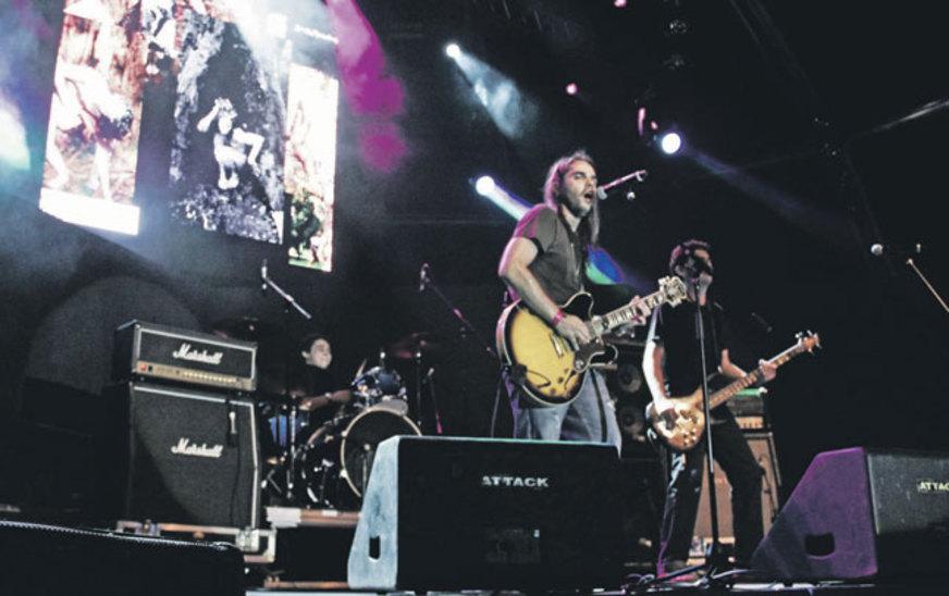 Banda The Dust Road precisa arrecadar verbas para show em Berlim