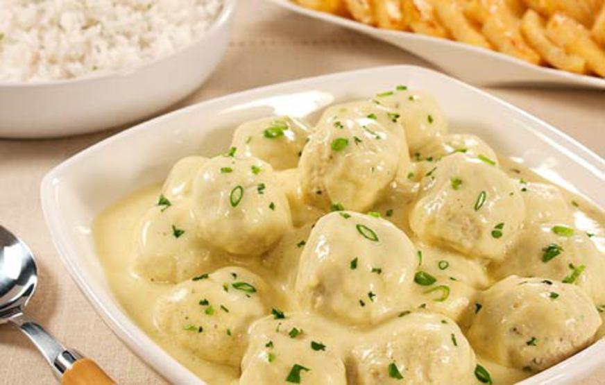 Almôndegas de Frango ao Curry