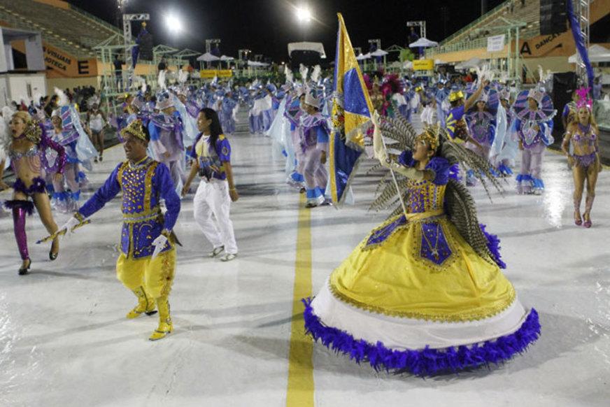Cinco escolas de samba dão início ao Carnaval de Manaus