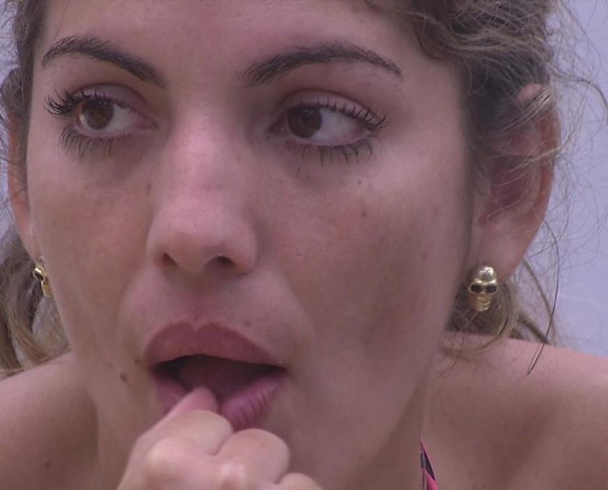 Anamara chama Andressa de ‘periguetezinha’