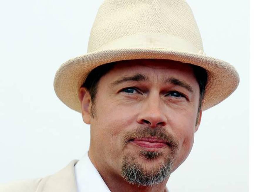 Brad Pitt compra iate avaliado em 15 milhões de reais
