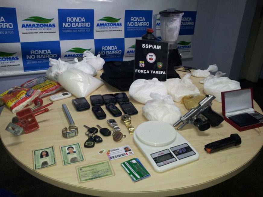 Polícia estoura laboratório de drogas e prende trio