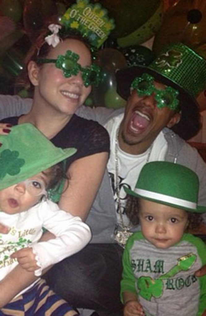 Mariah Carey comemora feriado com a família